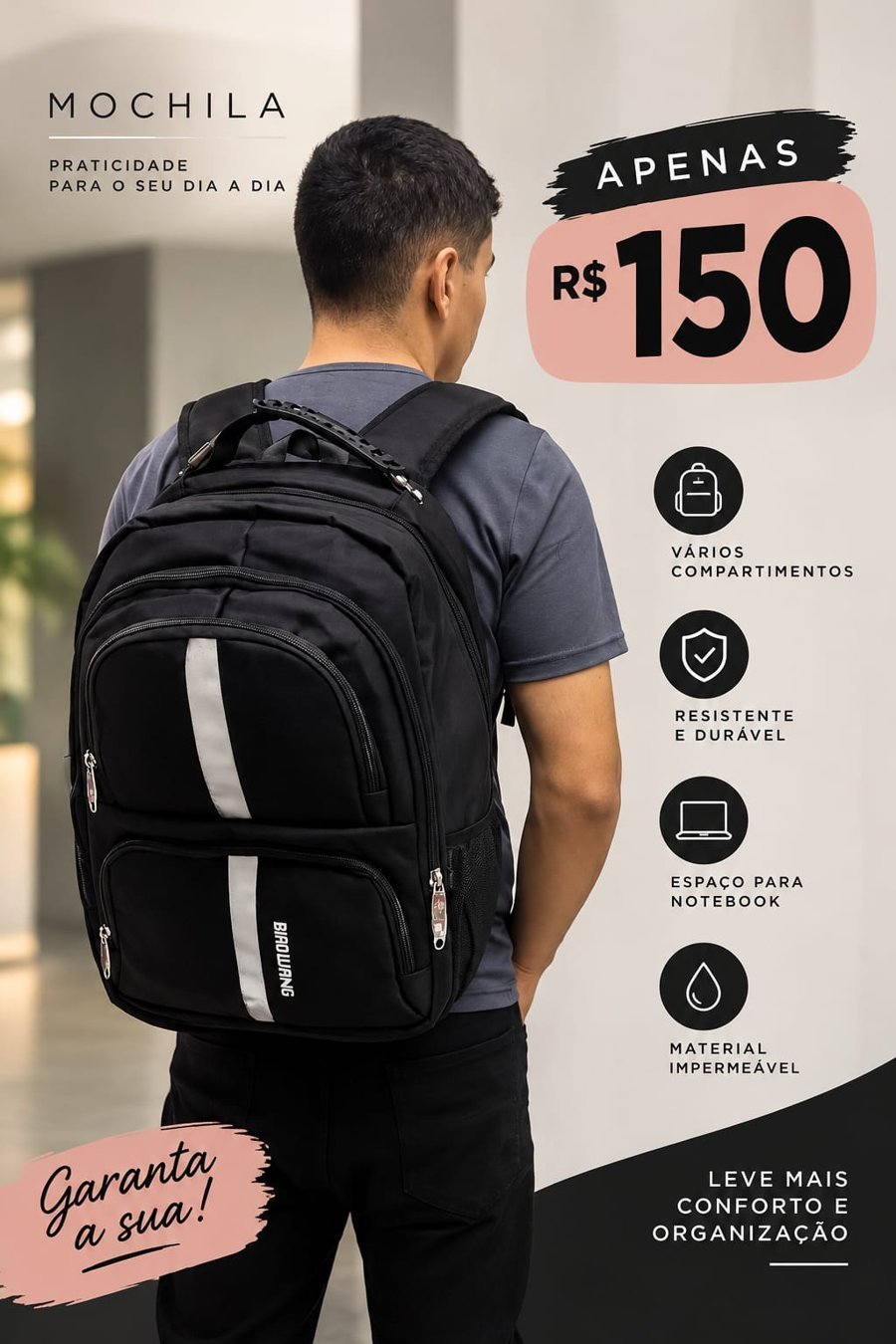 Mochila preta com faixa, R$ 150,00